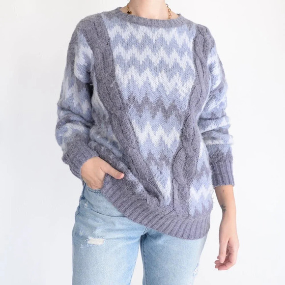 Vintage  White Stag Multi Blues Chevron Print Sweater Size Large - Picture 3 of 12